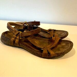 Teva sandals with cork bottom